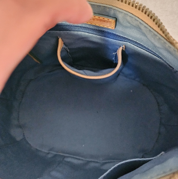 Dooney and Bourke Bucket Bag. IT39C Tan. - Picture 7 of 13